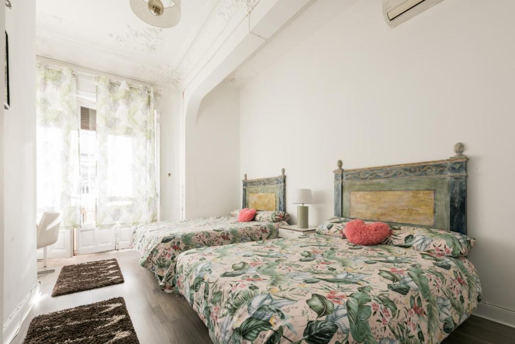 M&F 7 Rooms/7 Bathrooms Over Gran Via Madrid Eksteriør bilde