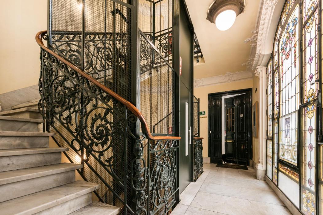 M&F 7 Rooms/7 Bathrooms Over Gran Via Madrid Eksteriør bilde