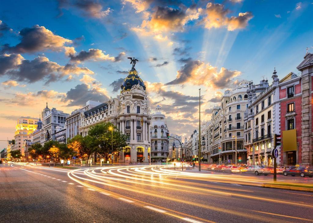 M&F 7 Rooms/7 Bathrooms Over Gran Via Madrid Eksteriør bilde