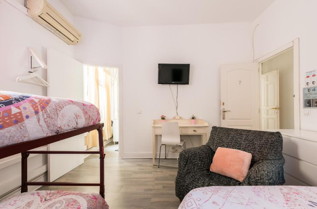 M&F 7 Rooms/7 Bathrooms Over Gran Via Madrid Eksteriør bilde