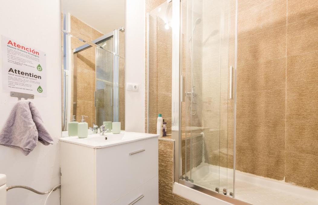 M&F 7 Rooms/7 Bathrooms Over Gran Via Madrid Eksteriør bilde