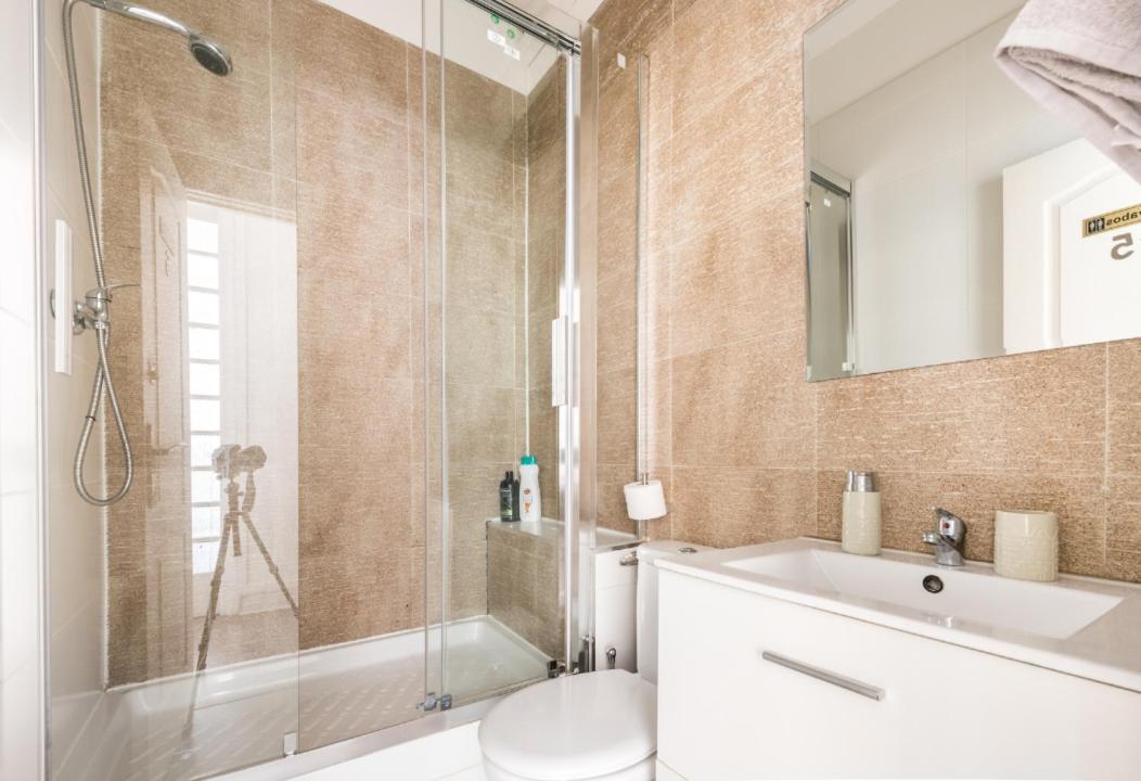 M&F 7 Rooms/7 Bathrooms Over Gran Via Madrid Eksteriør bilde